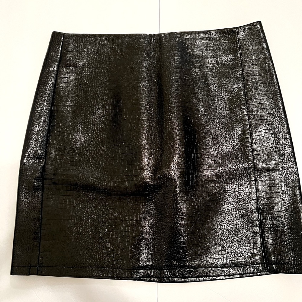 Topshop Black Faux Leather Croc-Embossed Mini Skirt